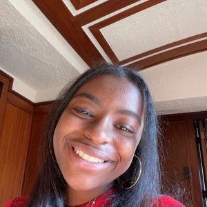 Meet your Posher, Madi